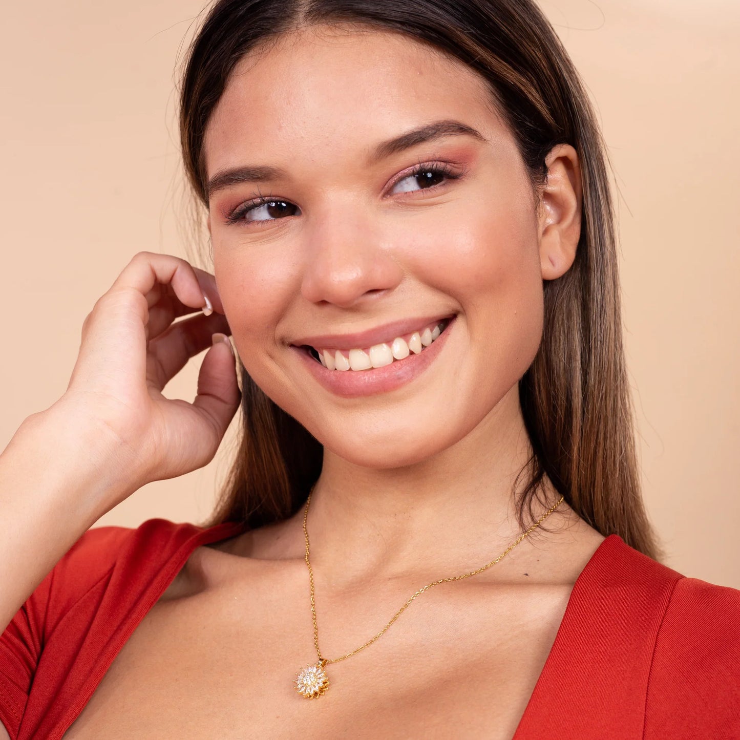 🌻 Encantador collar girasol giratorio - Diseño exclusivo en acero y cobre, caja de lujo. - Oferta 50% DCTO🏷️ 💥