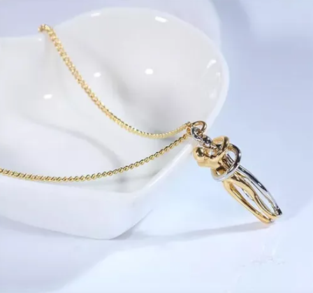 ❤️ Hermoso collar para parejas "Abrazo eterno" - Diseño europeo minimalista en acero inoxidable con caja de regalo 💥