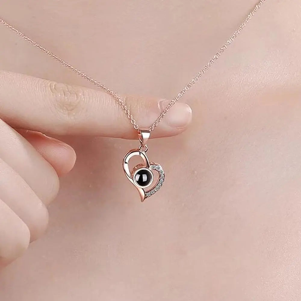 ❤️ Romántico collar para tu persona favorita "Te amo en 100 idiomas" - Exclusivo diseño en cobre, incluye bolsa de regalo - Oferta 50% DCTO🏷️ 💥